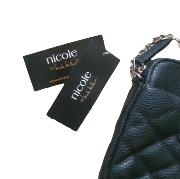 Nicole Miller Cute small Black quilted Bag. Hot Pink interior. NWT. - Picture 3 of 7